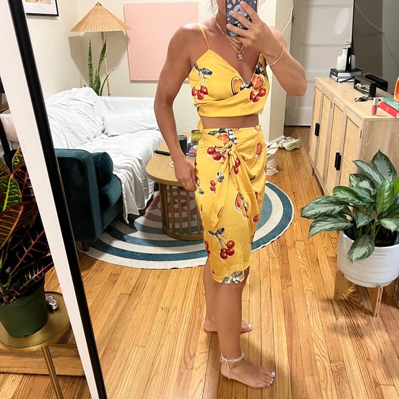 Show Me Your Mumu crop top and skirt - Picture 6 of 7